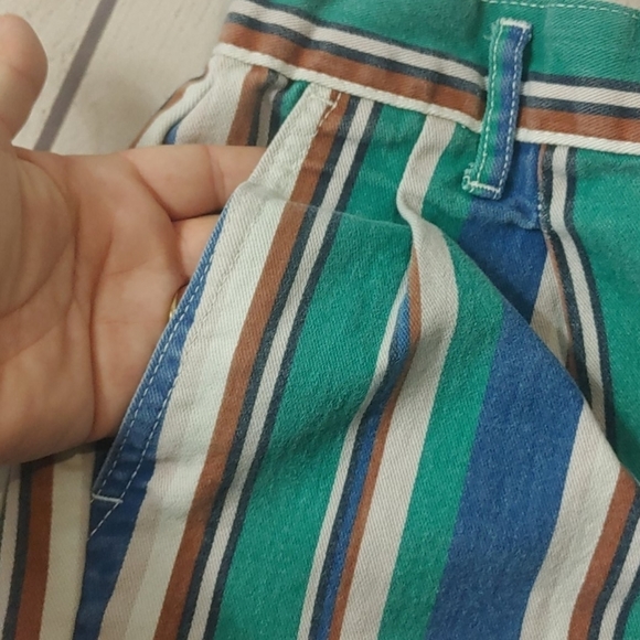 *host Pick* Forever 21 Striped and Cuffed Shorts - Picture 5 of 5